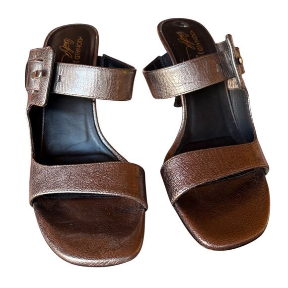 Donald J Pliner Bronze Metallic Side Buckle Sandals with Heels size 8 - Picture 10 of 16
